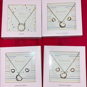 LOT of 4 ** NECKLACE SETS